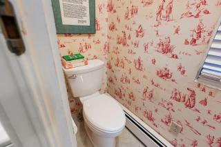 Oceanside Estate Main House Apt with beach access - 3