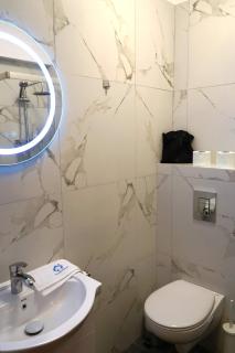 Spacious 3BR, 3BT design renovated - 2