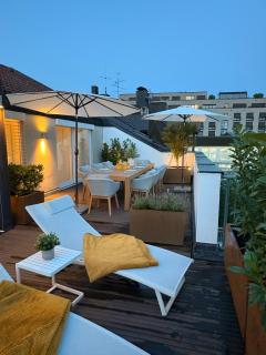 Munich Penthouse with Kitchen, Roofgarden and Parking - 8