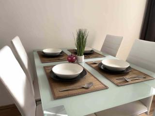 Cosy Apartment near Metro & Center - 1