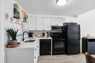 Studio Unit Facing Beach 2nd Fl - Surf Song #227 - 1