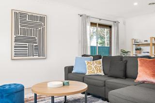 Comfortable Family Stay in Caroline Springs - 7