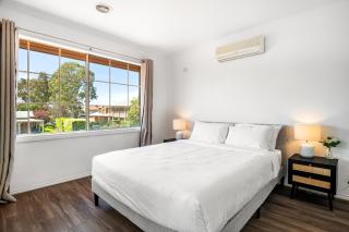 Comfortable Family Stay in Caroline Springs - 1
