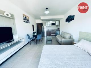 Rent Carlos Calvo - 2