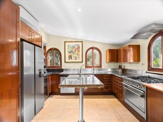 Villa Marrakesh, Cupecoy Beach - A Luxury Villa with Pool - 8