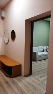 Słoneczny apartament w zabytkowej kamienicy - 1