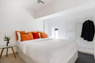 Castellana by Skykey - 2