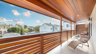 City Living by AvantStay Large Outdoor Area - 8