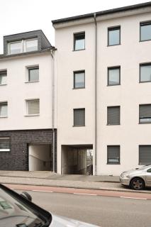 NEW! Modern spacious apartment - Good connection - 8