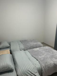 Grigor's Guestgouse 2 - 0