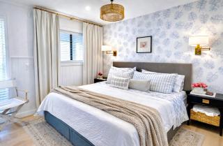 Oceanview Romantic Escape-King Suite, Balcony, Pool & Bar! - 8