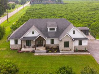 Farmhouse with Pool Hot Tub and Vineyards - 5