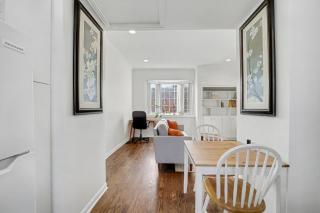 1 Bed Suite Steps to Bloor - 1