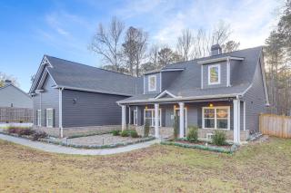 Gather, Play and Unwind! Modern Locust Grove Home - 6