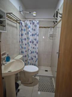 Tres habitaciones Cómodo Residencia - 1