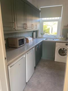 3BR Sleeps 6 Free Parking Near Glasgow City - 4