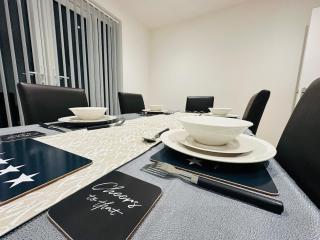 Large group stays in Bedford Contractors Welcome - 1