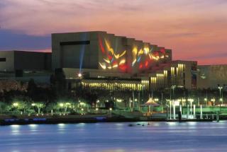 CS - Gorgeous City Views 2BR w Parking, Pool & Gym - 6