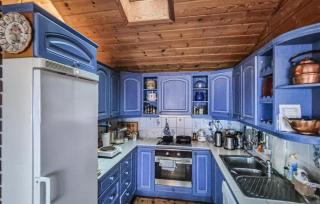 Nice Home In Vallavik With Wifi - 1