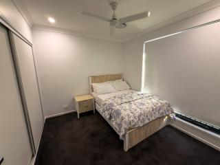 Modern Spacious 4BD Home in Pallara - 6