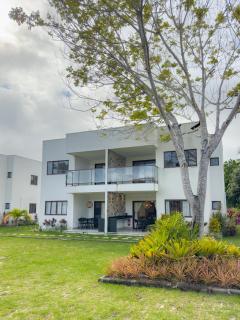 Dom Ortiz Apartment - 0