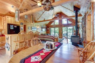 Bear Island Retreat - Quiet Cove on Lake Winnipesaukee - 5