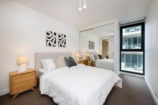 Skyline Serenity with Rooftop Pool - 7