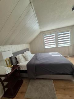 Cozy 3BR House Near Airport & Transit! - 8