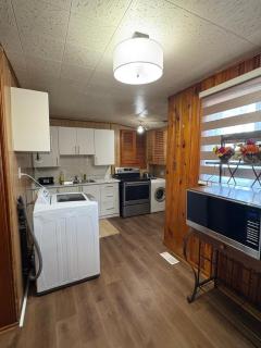 Cozy 3BR House Near Airport & Transit! - 6