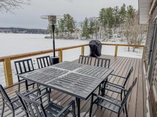 Luxury Waterfront Retreat on Black Lake - 1