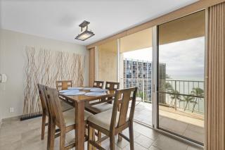 Royal Kahana #911 - 1