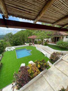 Peaceful Hillside Villa with Stunning Views - 9