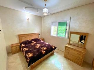 2BR Luxurious Apartment - 2 Min from City Center - 1