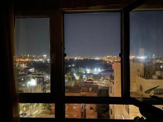 شقة عصرية 2025 غرف نوم 2 و مجلس فرش راقي جدا في الشميساني قرب المستشفى التخصصي - 7