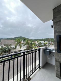 Apartamento novo moderno proximo da praia - 1