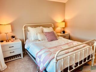 Luxury Modern KC Home Olathe Overland Park - 2