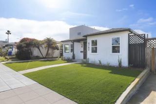 One Block to Beach 4BR Game Room and Parking - 3