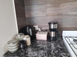 Amplio y luminoso monoambiente, totalmente equipado - 6