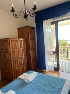 Apartment w/ spacious terrace - 6