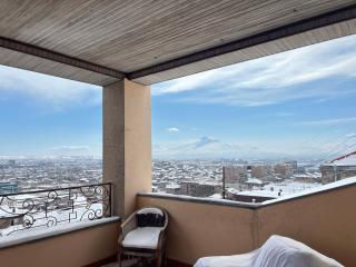 Noah's sunlight villa hostel - 7