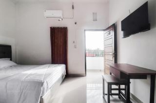 RedDoorz at Qaireen Living Jambi - 1