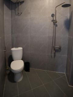 Casa Luna Lakeside Homestay - 7