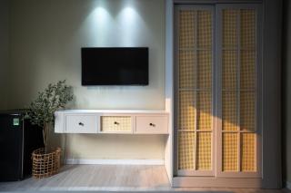 Casa Luna Lakeside Homestay - 1