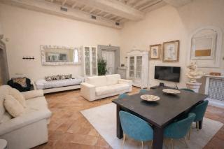 Luxury Apartment in Via dei Cartari Spacious, Elegant, Central Rome - 3