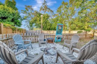 Firepit, Bikes & BBQ! Sleeps 10, 12 mins to Beach! - 9