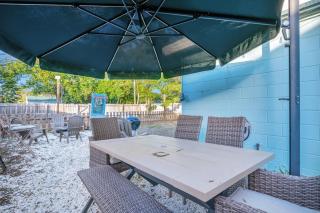 Firepit, Bikes & BBQ! Sleeps 10, 12 mins to Beach! - 5
