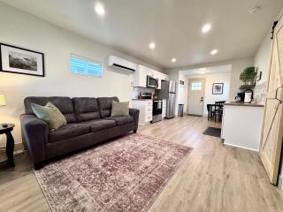 The Downriver Cottage - 0