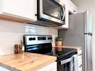 The Downriver Cottage - 5