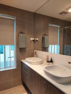 Luxurious 2 bedroom holiday home, Great savings 3 week stay minimum - 1