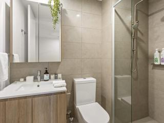 Gabba Retreat - Rooftop Pool & Stunning City View - 2